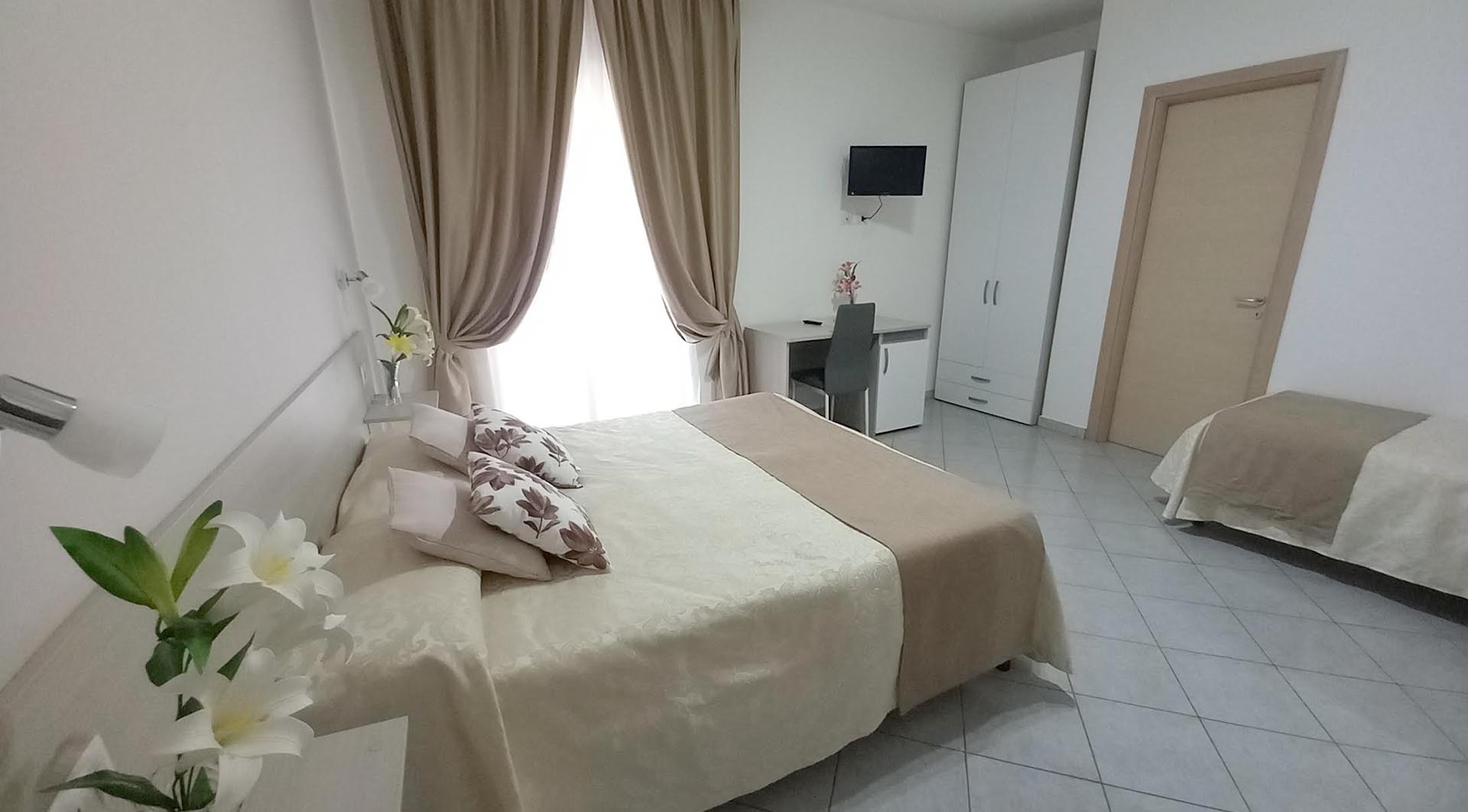 Camera 9